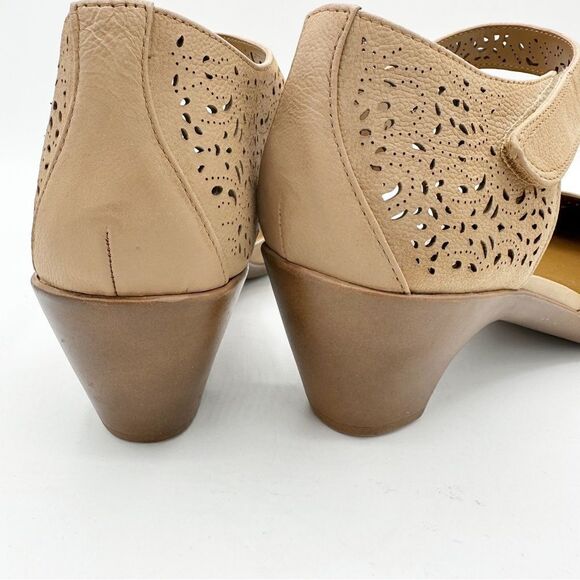 Easy Spirit Cindie Mary Jane Heels Taupe Size 12 Wide - Picture 7 of 14